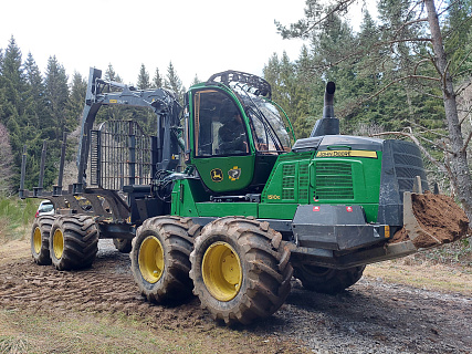 Yokohama Off-Highway Tires: шины Alliance Forestar III одобрены ведущими производителями гусениц